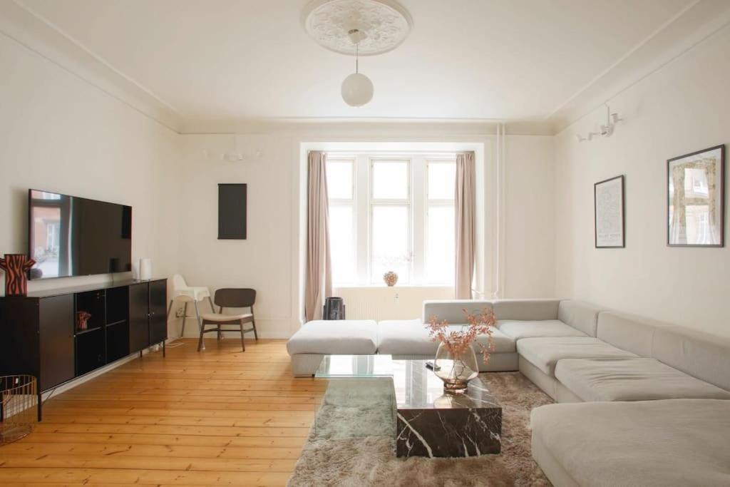 Large & Bright 3Br Apartment W Whirlpool Near Metro Копенгаген Экстерьер фото