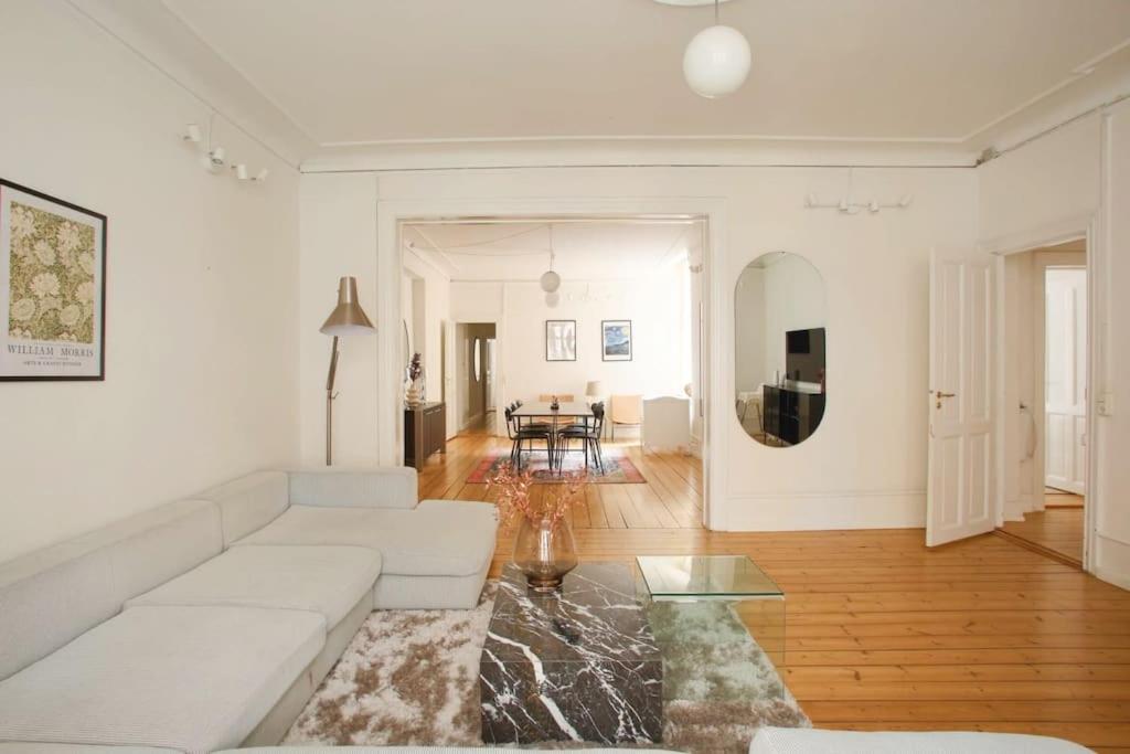 Large & Bright 3Br Apartment W Whirlpool Near Metro Копенгаген Экстерьер фото