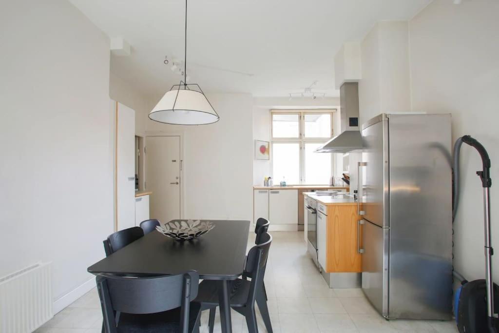 Large & Bright 3Br Apartment W Whirlpool Near Metro Копенгаген Экстерьер фото